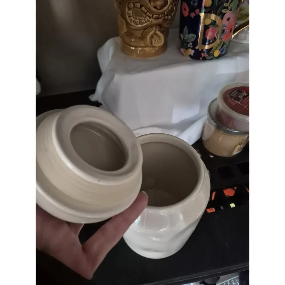 💥 Rae Dunn Stem Line Medium Canister Rare